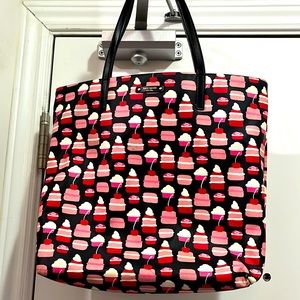 KATE SPADE cupcake shoulder bag.